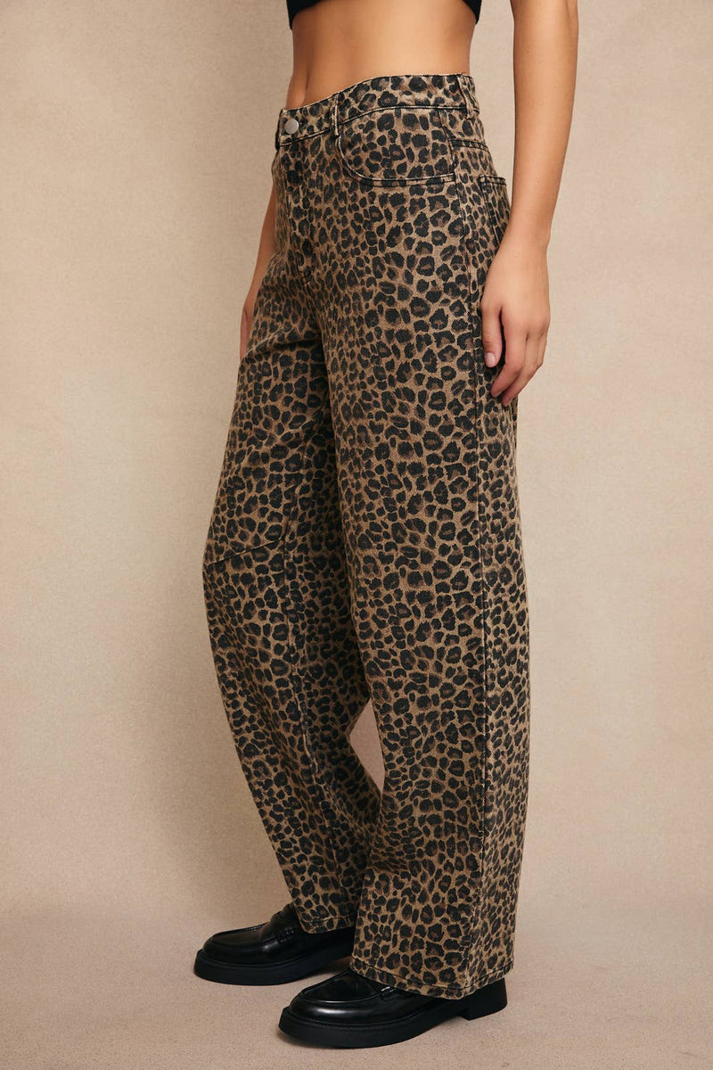 Mid-Rise Leopard Print Boyfriend Jeans