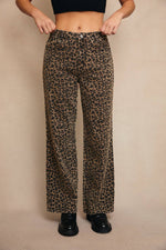 Mid-Rise Leopard Print Boyfriend Jeans