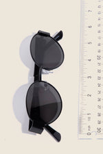 Thin Metal Oval Frame Sunglasses Set: ASSORTED